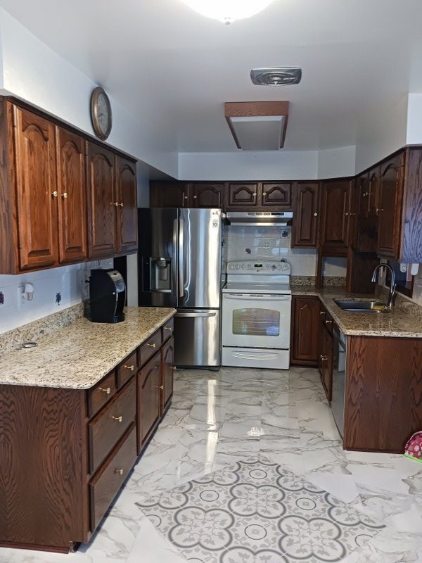 kitchen before paint