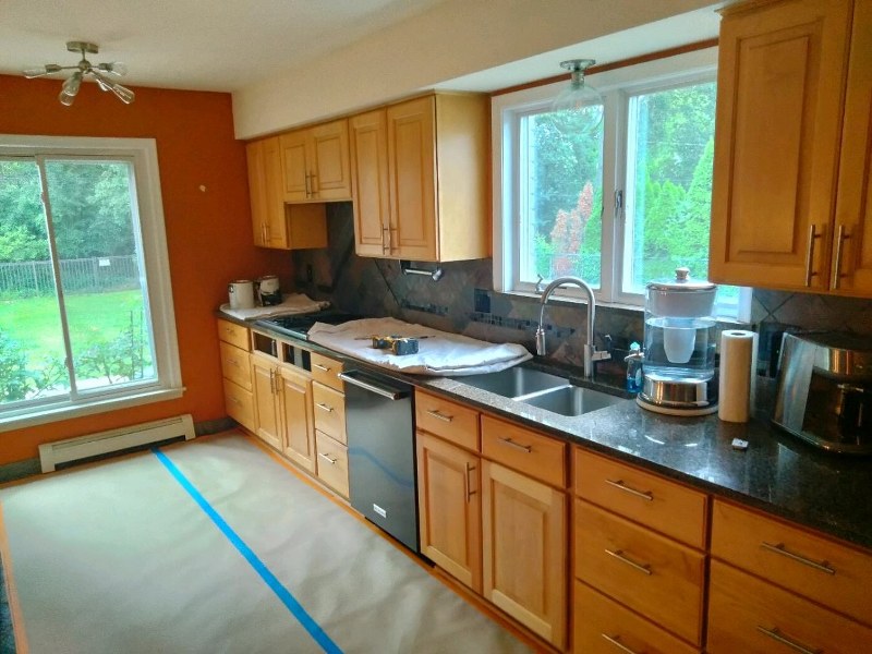 Kitchen before paint